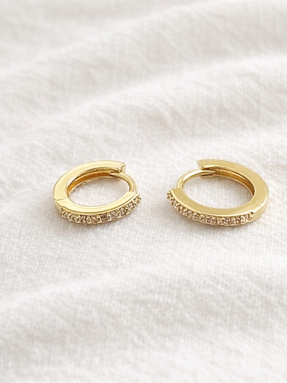 14k Gold plated cubic zirconia Huggies hoop earrings - Picture 4 of 5